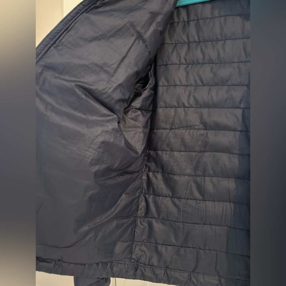Patagonia men’s medium navy blue down sweater puffer jacket with pockets - Picture 6 of 16